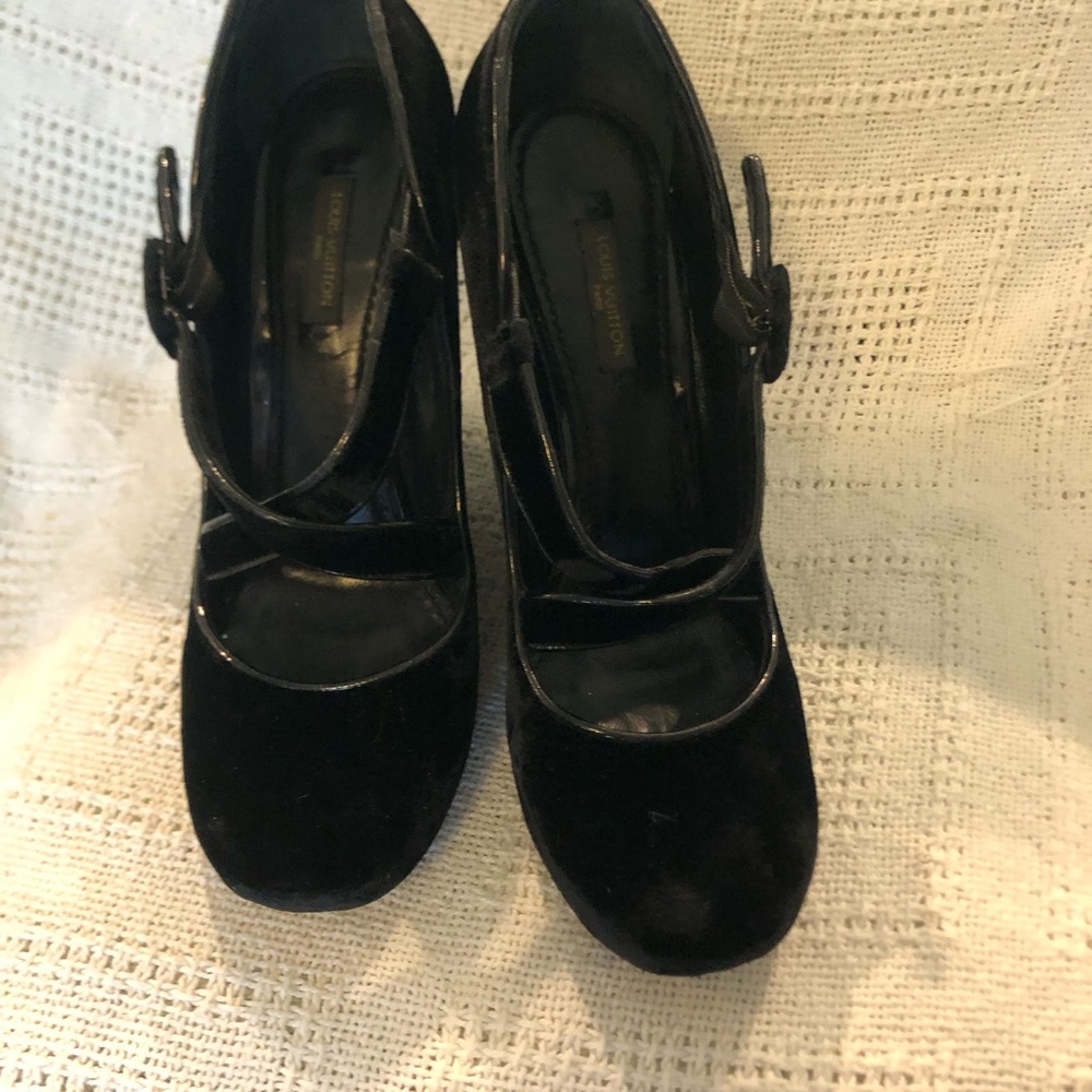 LOUIS VUITTON Bijou Wedge Sole Pumps Black Size: 38
